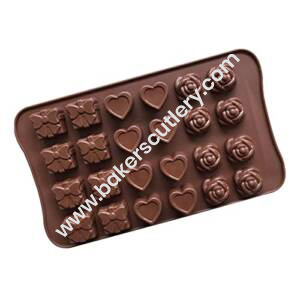 Baker's Cutlery® – 24 Cavity Heart Rose Silicone Chocolate Mould