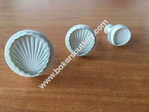 Baker's Cutlery® 3Pcs Shell Shape Plunger Cutter