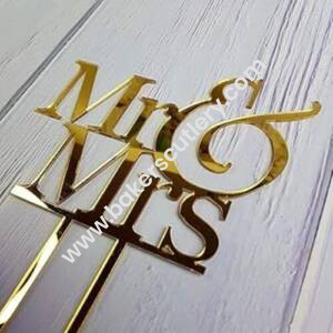 Baker's Cutlery® 4 Inch Mirror Finshing Acrylic Cake Topper Mr And Mrs Glass